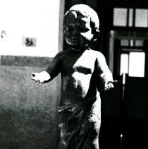 Statue in front of Hospital Infantile in Natal